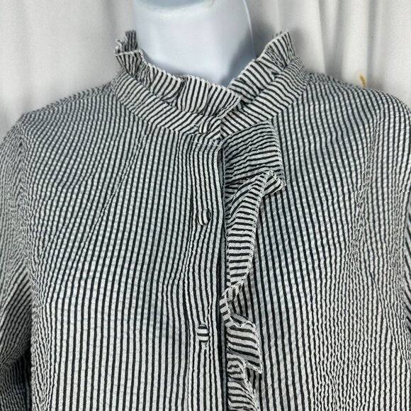 Black And White Striped ePretty Ruffle Button Up Blouse Size M Lightweight Chic - Picture 3 of 8